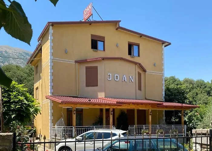 Joan 3*
