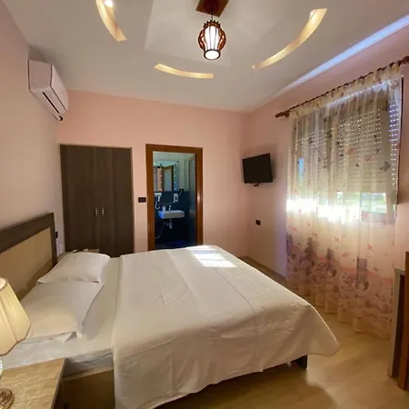 Joan Guest house *