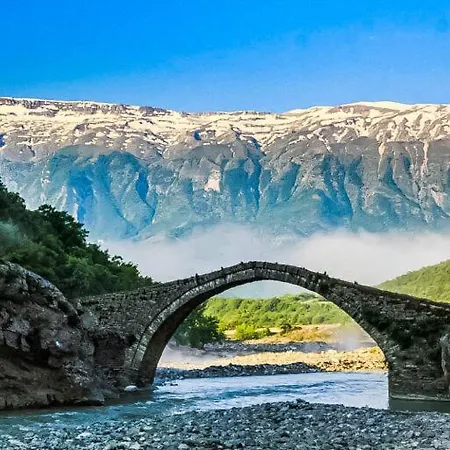 Πανσιόν Joan 3*